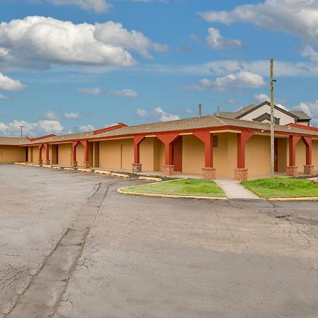 Travelers Inn Midwest City Eksteriør billede
