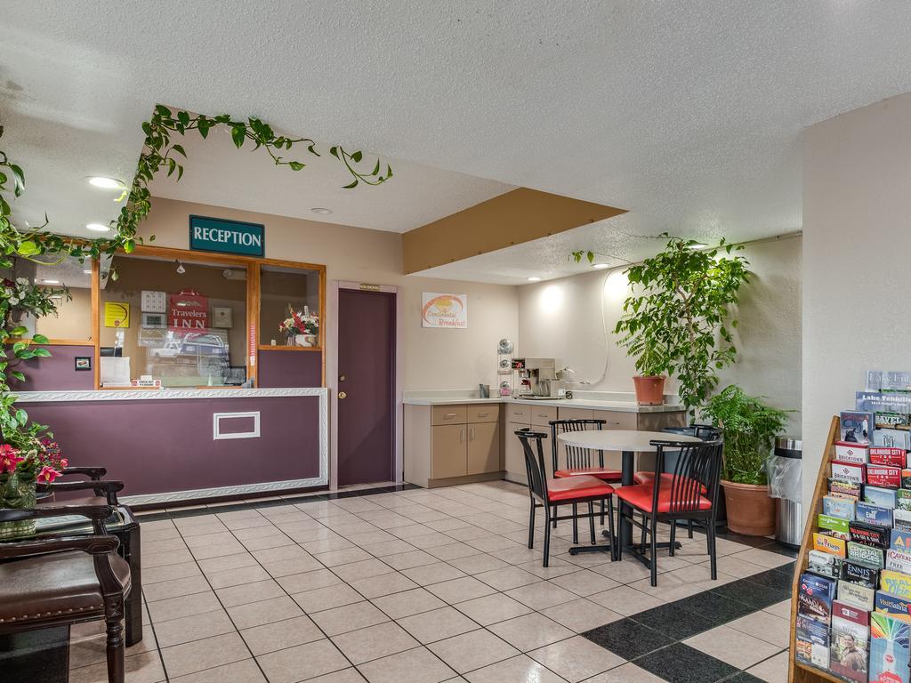 Travelers Inn Midwest City Eksteriør billede