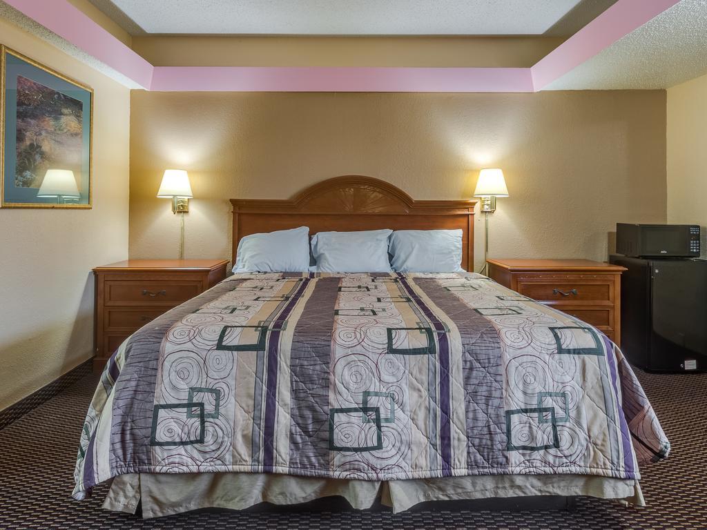 Travelers Inn Midwest City Eksteriør billede