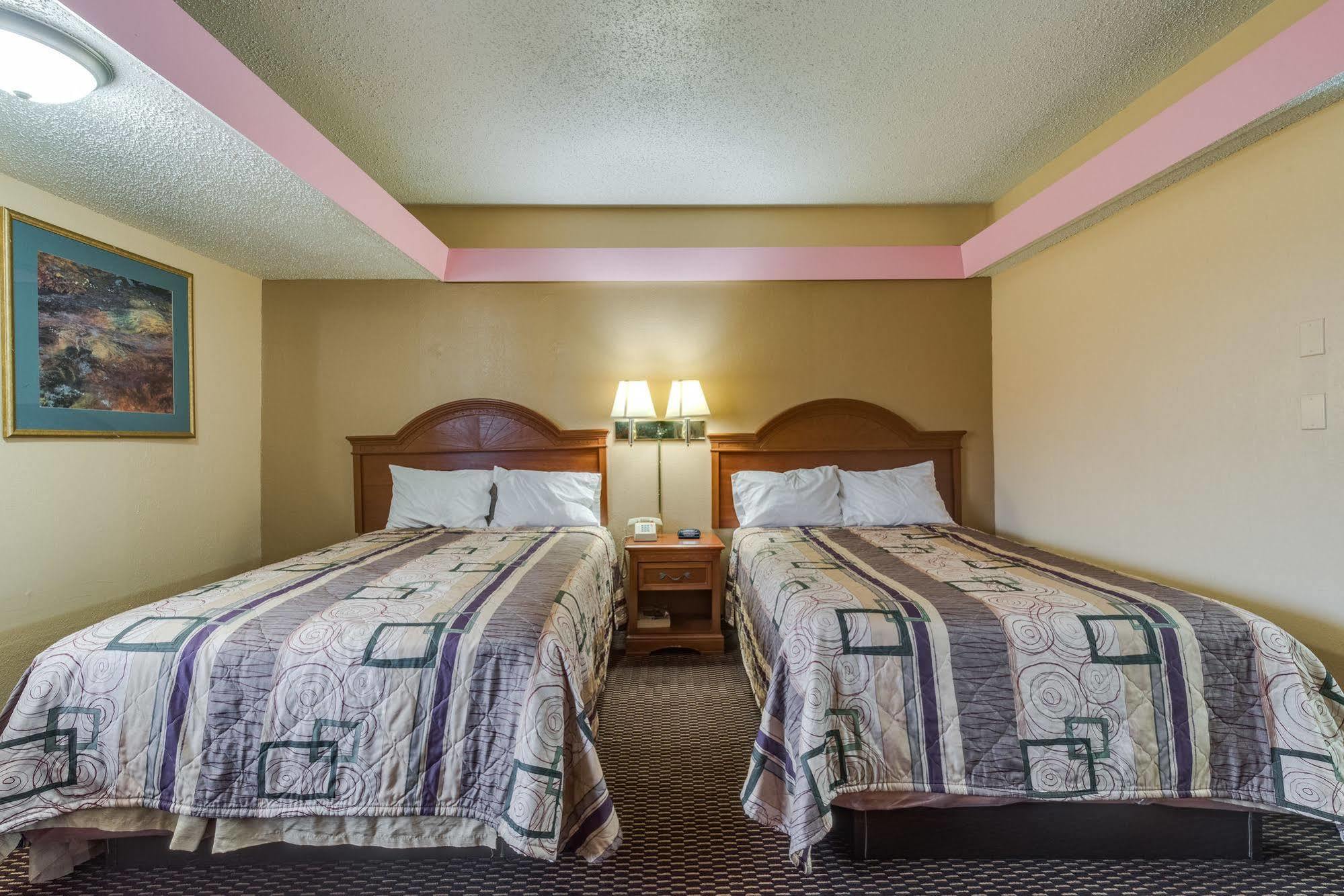 Travelers Inn Midwest City Eksteriør billede