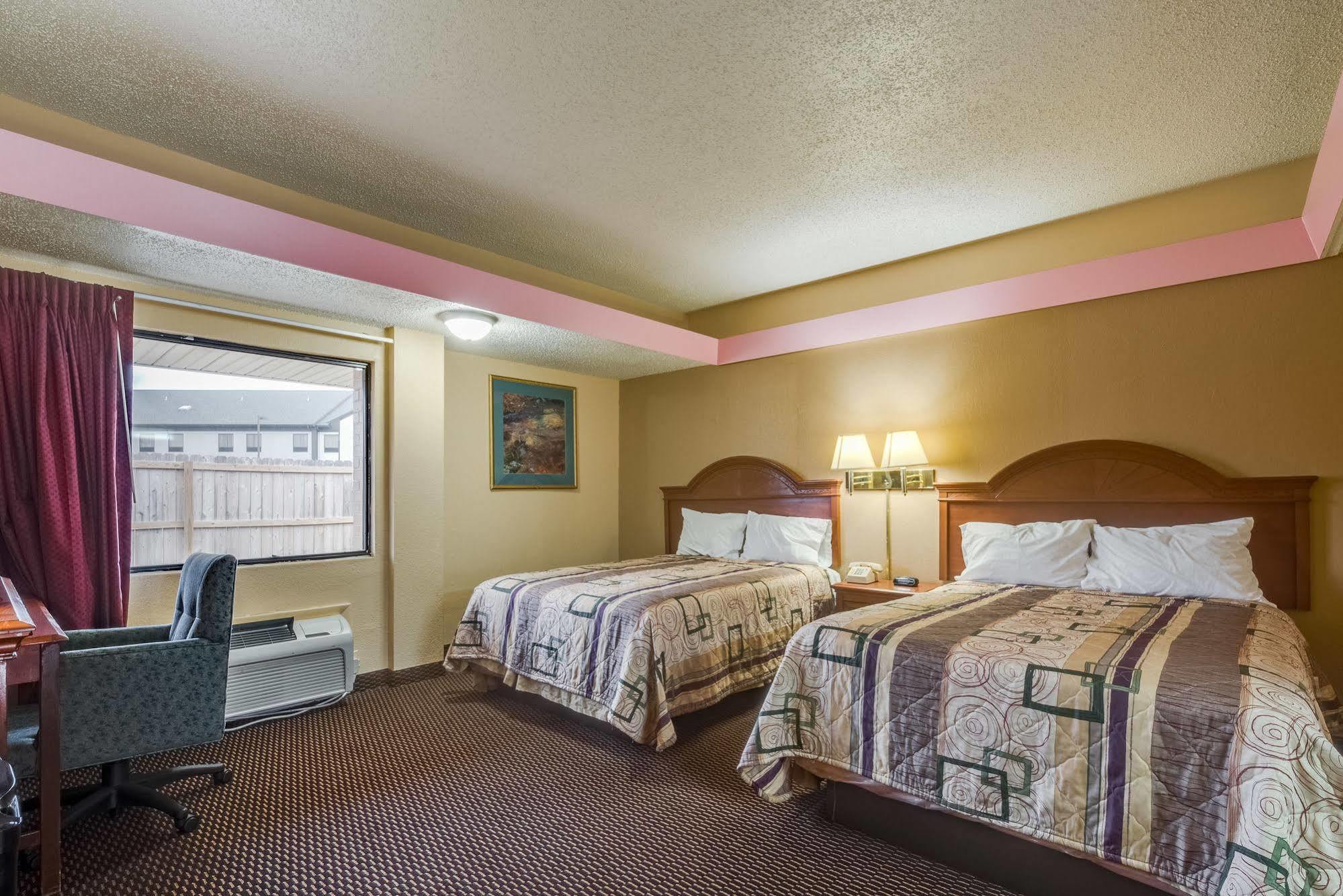 Travelers Inn Midwest City Eksteriør billede