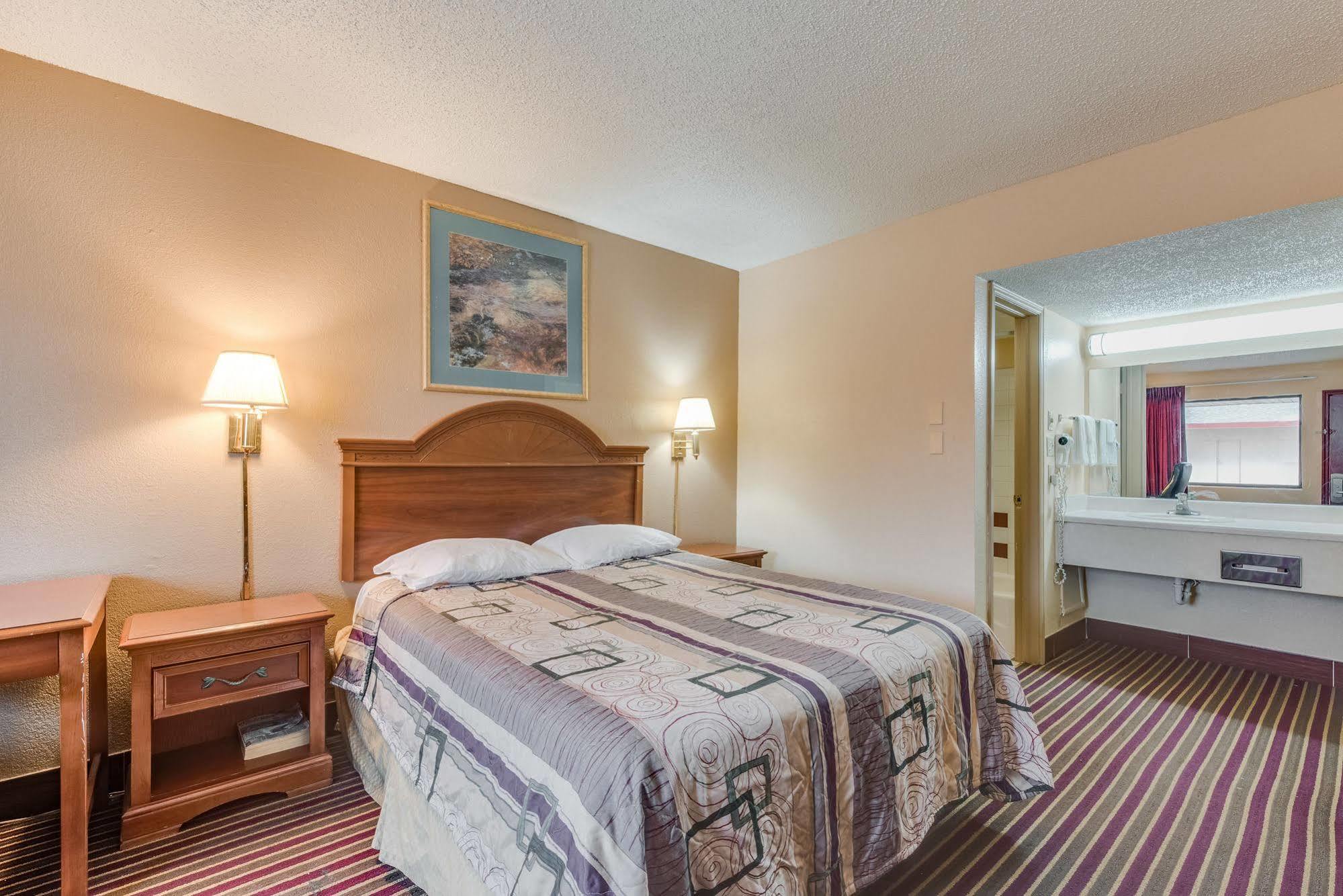 Travelers Inn Midwest City Eksteriør billede